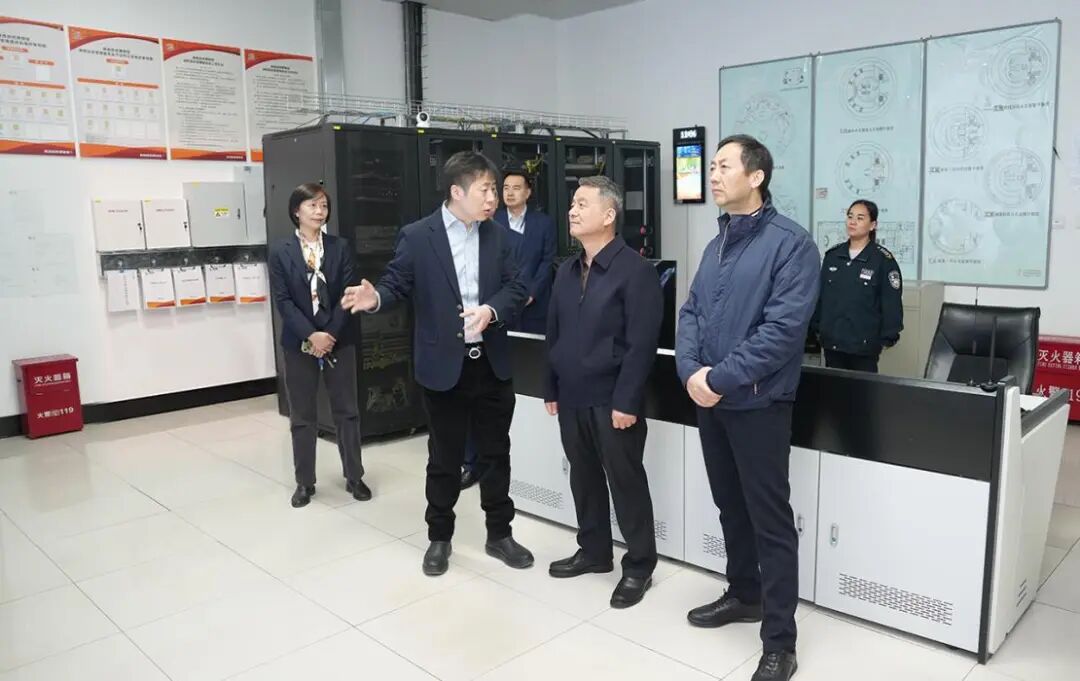 陕投集团董事长李元到陕西自然博物馆调研检...