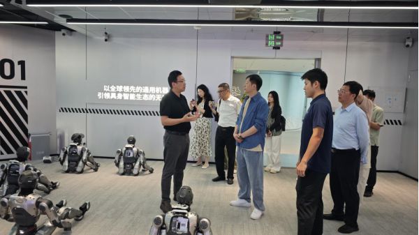 陕西自然博物馆赴深圳众擎机器人科技有限公...