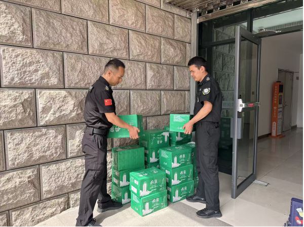 夏日送清凉 关怀陕自博