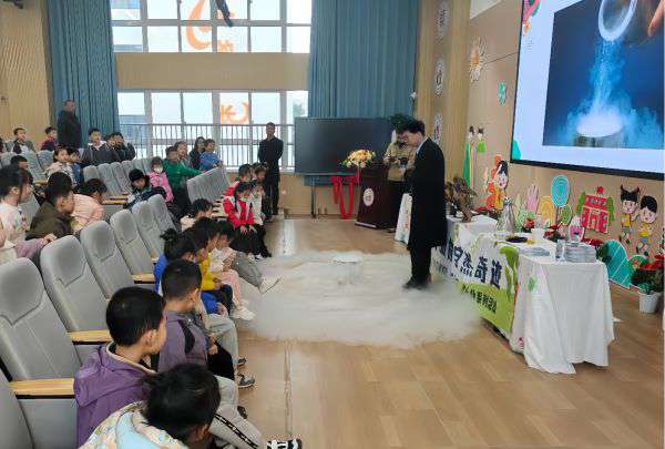 陕西自然博物馆受邀走进陕西师范大学附属雁塔第二实验小学