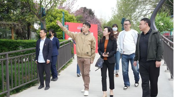 陕西儿童艺术剧院董事长李黎一行到我馆考察...