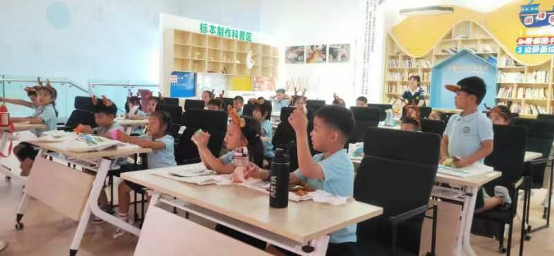 研学团队积极参与厉害的角科普活动，探索科学奥秘