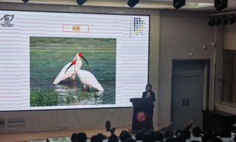陕西自然博物馆科普小分队走进西安崇是中学