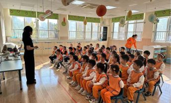 陕西自然博物馆受邀参加雁塔文博公益行暨文明实践流动课堂进校园活动